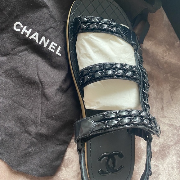 Chanel Black Patent Leather Chain Link Velcro Sandals - BRAND NEW W/ BOX+RECEIPT - Picture 10 of 14
